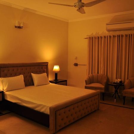 Reina Boutique Hotel - G6/3 이슬라마바드 외부 사진