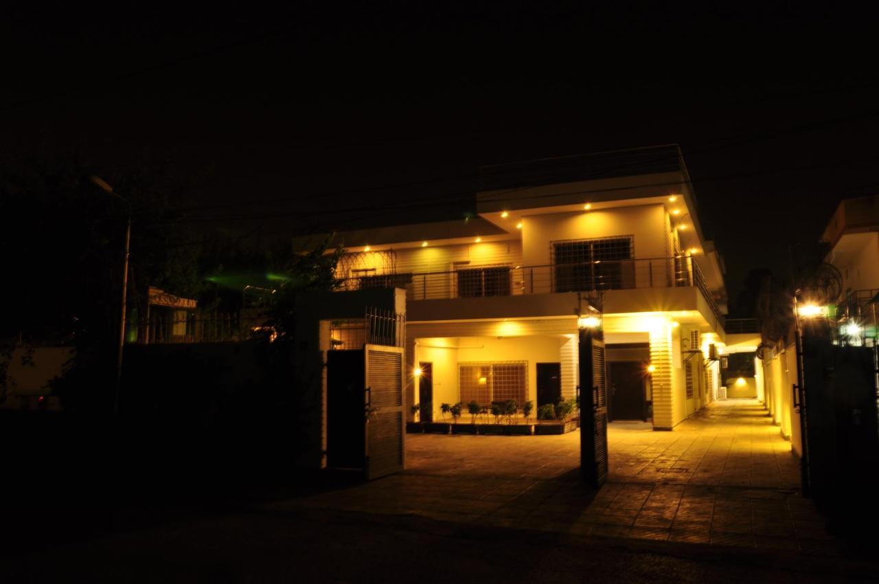Reina Boutique Hotel - G6/3 이슬라마바드 외부 사진